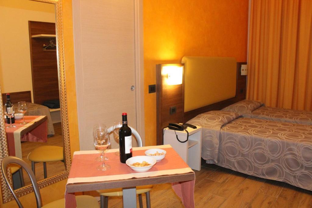 Hotel House Beatrice Milano Exterior foto