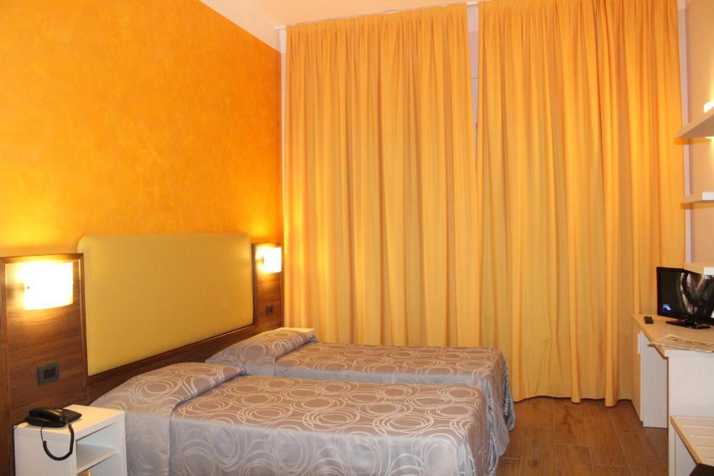 Hotel House Beatrice Milano Zimmer foto